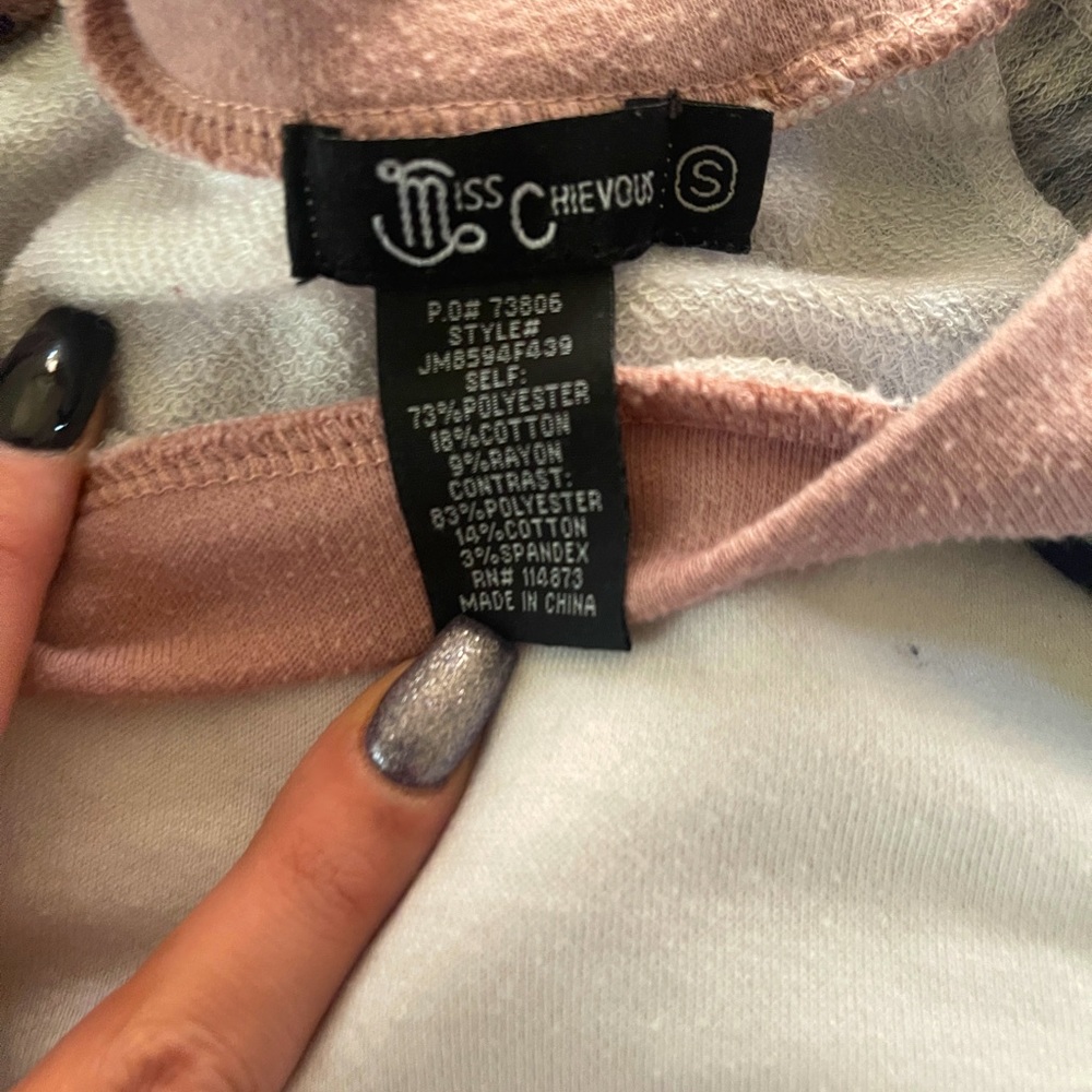 Sweater - Picture 3 of 3